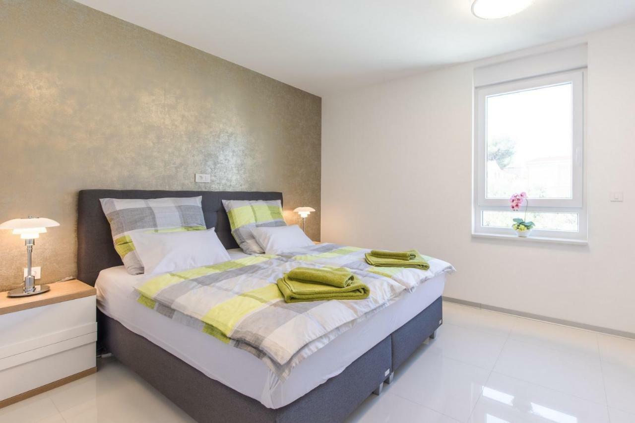Argonaut Apartment Krk Town Exterior photo